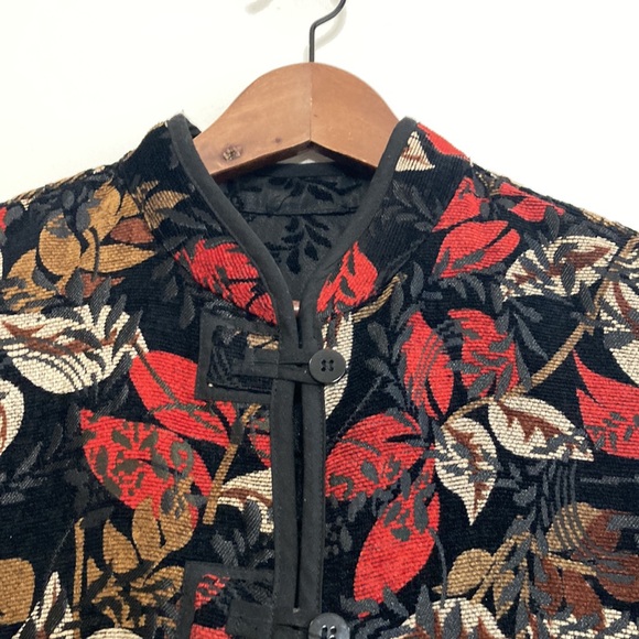Vintage Reversible Vest Womens Large Chinois Granny Red Black Jacquard Velvet - Picture 3 of 14